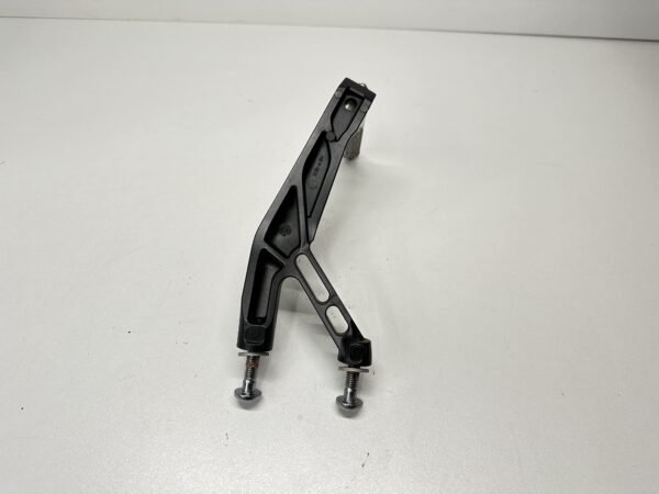 PLATINE REPOSE PIED PASSAGER GAUCHE YAMAHA YZF-R1 2015-2024 – Image 3