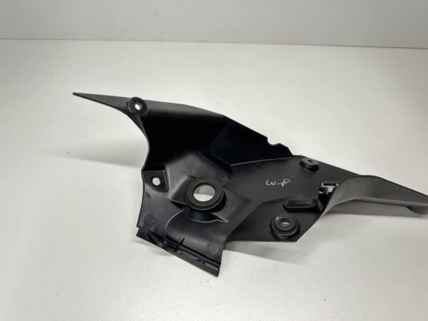 CACHE PLASTIQUE INTÉRIEUR DROIT KTM 125 DUKE 2017-2021 – Image 3