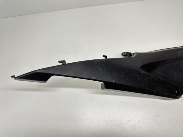 CARÉNAGE SOUS SELLE DROIT HONDA CBR 600 RR 2005-2006 – Image 6