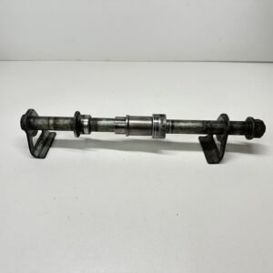 AXE DE ROUE ARRIÈRE SUZUKI SV 650 2003-2007
