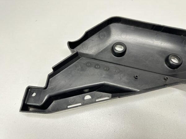 CARÉNAGE SOUS SELLE GAUCHE YAMAHA XJ6 2009-2012 – Image 4