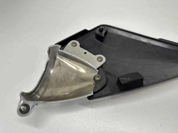 CARÉNAGE SOUS SELLE GAUCHE SUZUKI GSF 600 BANDIT 2000-2004 – Image 5