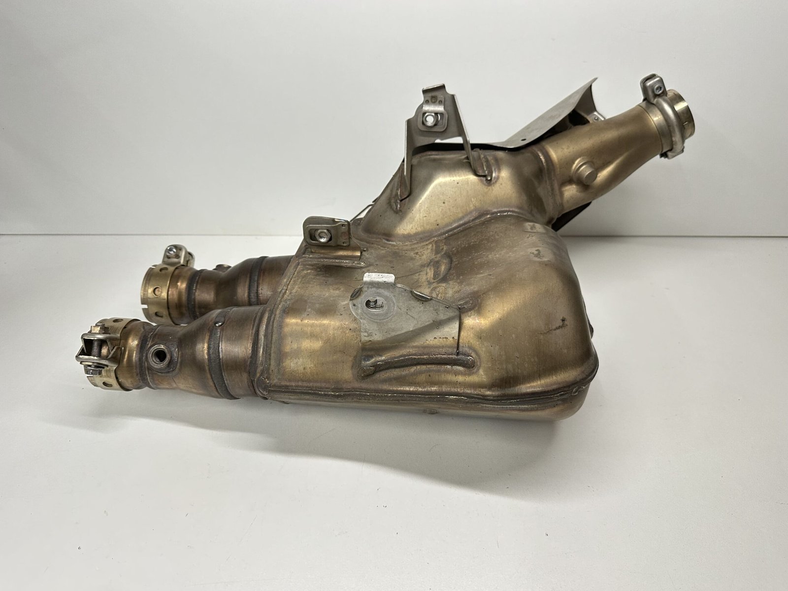 IMG 5422 scaled CATALYSEUR YAMAHA YZF-R1 2015-2024