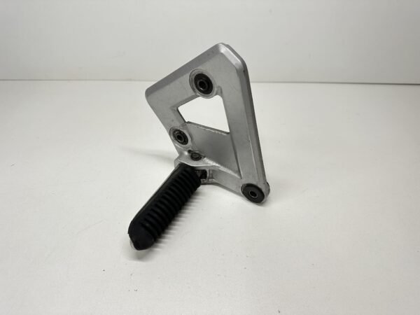 PLATINE REPOSE PIED GAUCHE SUZUKI GSX-F 750 1989-1997 – Image 3