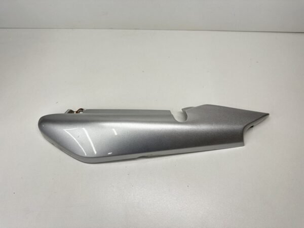 CARÉNAGE ARRIÈRE GAUCHE YAMAHA YBR 125 2007-2010