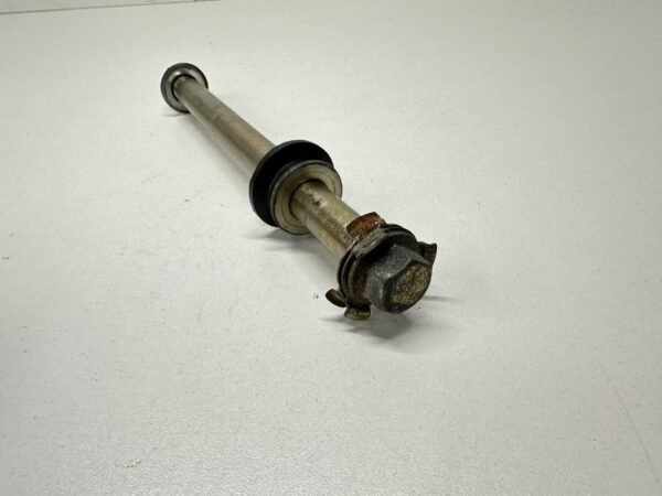 AXE ROUE AVANT YAMAHA YBR 125 2007-2010 – Image 3