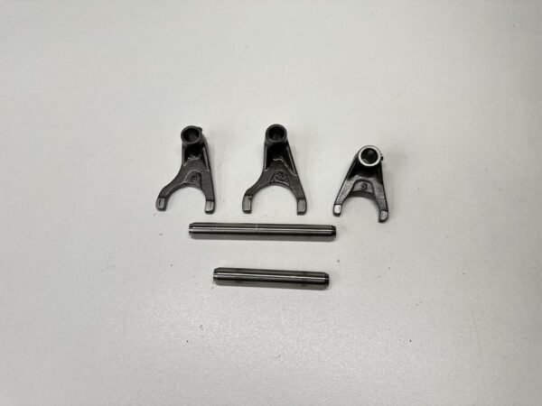 FOURCHETTES BOITE DE VITESSES YAMAHA YBR 125 2007-2010
