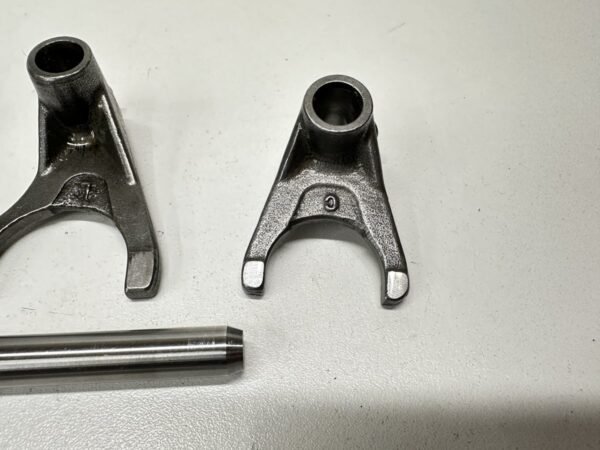 FOURCHETTES BOITE DE VITESSES YAMAHA YBR 125 2007-2010 – Image 4