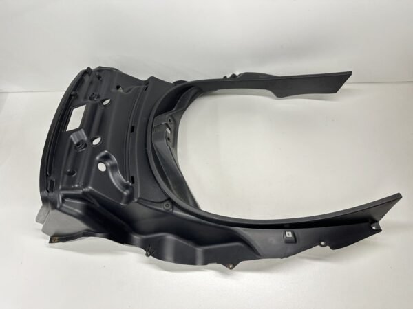 PLASTIQUE DE COFFRE PIAGGIO MP3 300 IE LT 2010-2014