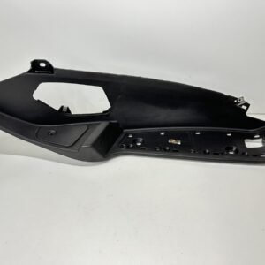 PLASTIQUE REPOSE PIED DROIT PIAGGIO MP3 300 IE LT 2010-2014
