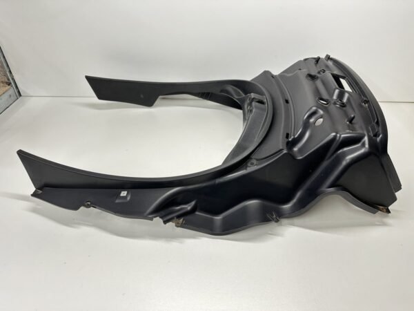 PLASTIQUE DE COFFRE PIAGGIO MP3 300 IE LT 2010-2014 – Image 3