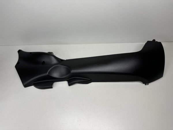 PLASTIQUE DROIT PIAGGIO MP3 300 IE LT 2010-2014