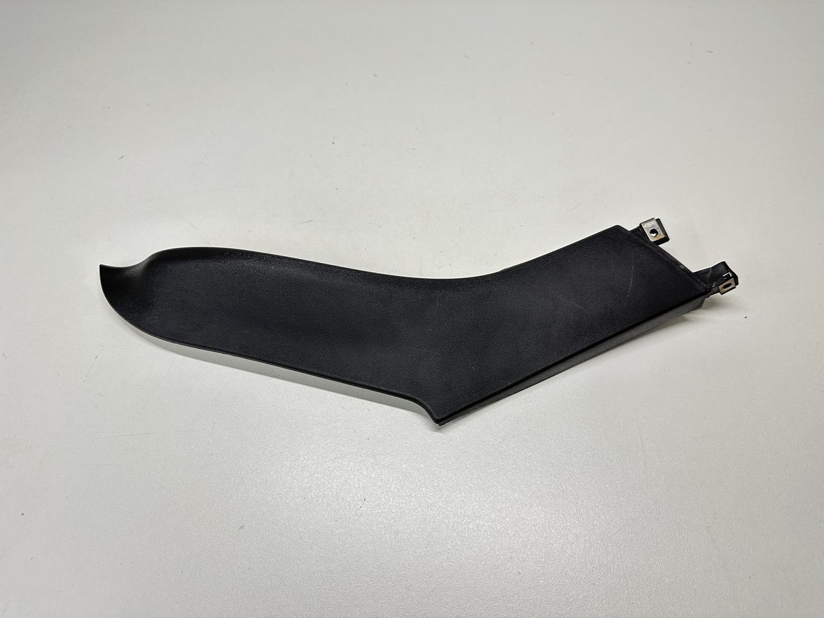 Dratom Parts piece scooter Piaggio MP3 300 2010 2011 2012 2013 06 20241120 155232 PLASTIQUE BAS DE CAISSE PIAGGIO MP3 300 IE LT 2010-2014