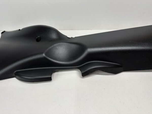 PLASTIQUE DROIT PIAGGIO MP3 300 IE LT 2010-2014 – Image 6