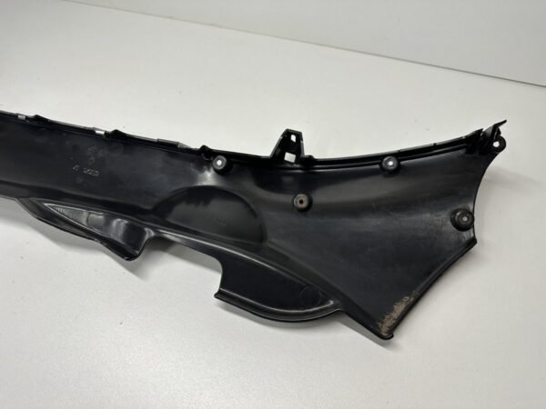 PLASTIQUE DROIT PIAGGIO MP3 300 IE LT 2010-2014 – Image 4