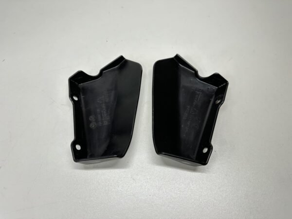 CACHES PLASTIQUE CHARNIÈRES PIAGGIO MP3 300 IE LT 2010-2014 – Image 3