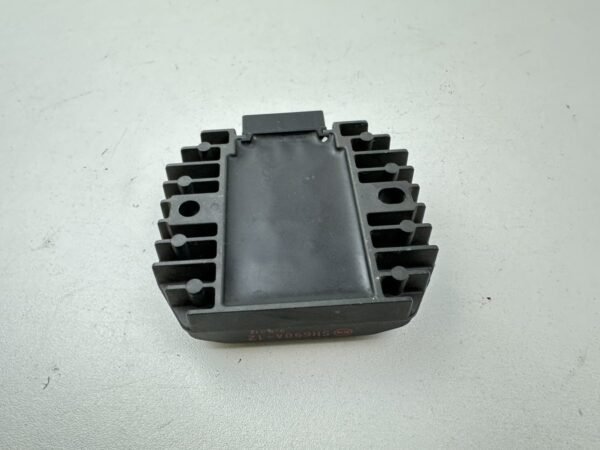 REGULATEUR DE TENSION YAMAHA YZF-R 125 2014-2018 – Image 4