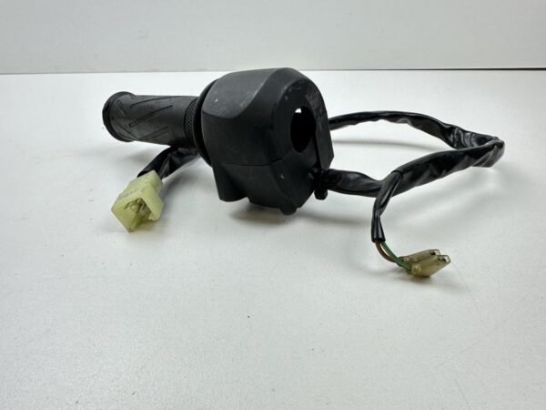 COMMODO DROIT AVEC BARILLET DE GAZ YAMAHA X-MAX 125 2010-2014 – Image 4