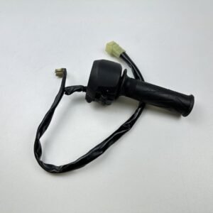 COMMODO DROIT AVEC BARILLET DE GAZ YAMAHA X-MAX 125 2010-2014