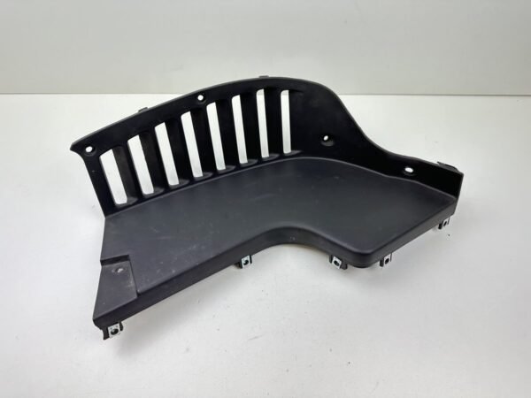 GRILLE DROITE DE RADIATEUR QUADRO 350 QV3 2018-2019
