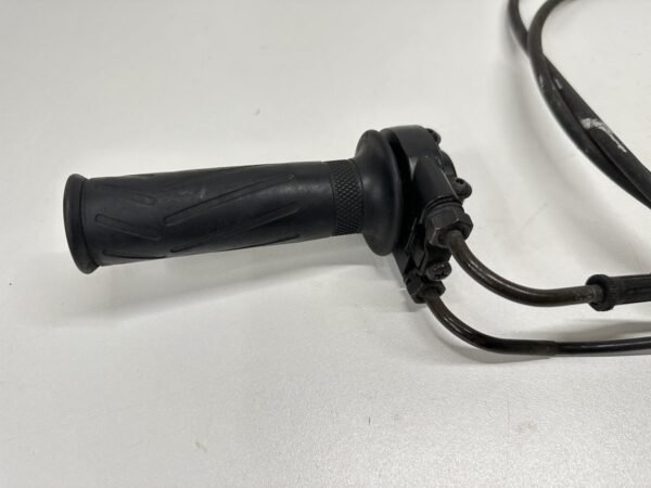 BARILLET DE GAZ AVEC CÂBLE YAMAHA X-MAX 125 2006-2009 – Image 2