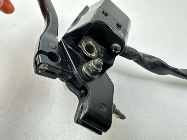 COMMODO GAUCHE PEUGEOT KISBEE 50 2T 2013-2017 – Image 3