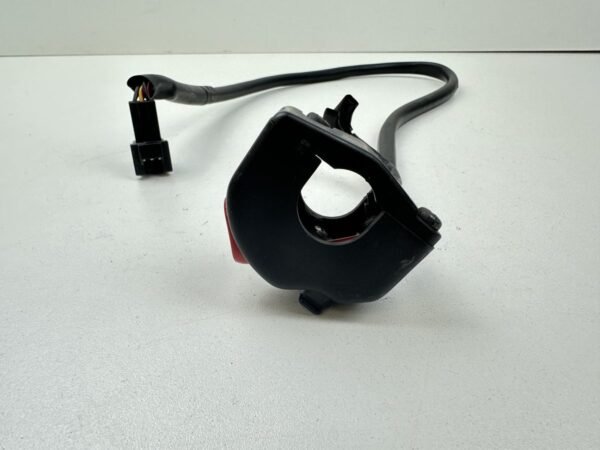 COMMODO DROIT TRIUMPH STREET TRIPLE 675 2013-2016 – Image 6
