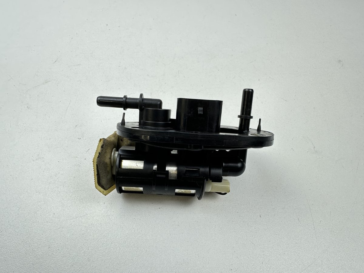 Dratom Parts piece moto 22 20241217 144659 POMPE A ESSENCE BENELLI 500 LEONCINO 2017-2023 – Image 2