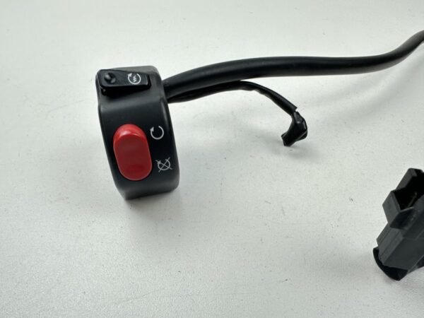 COMMODO DROIT TRIUMPH STREET TRIPLE 675 2013-2016 – Image 4