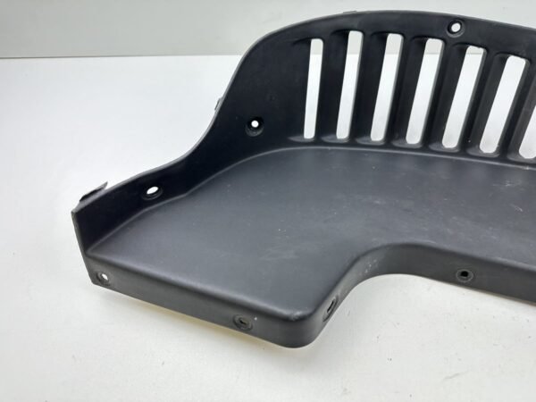 GRILLE DE RADIATEUR GAUCHE QUADRO 350 QV3 2018-2019 – Image 4