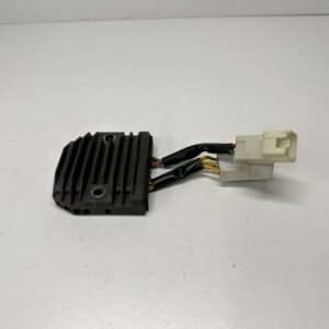 REGULATEUR DE TENSION HONDA FORZA 250 2005-2008