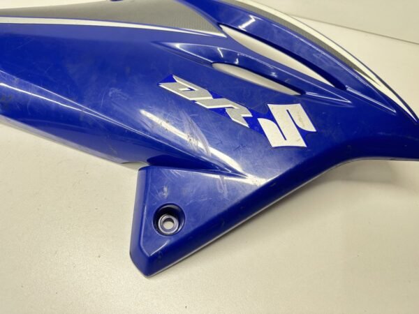 ÉCOPE DROITE RESERVOIR SUZUKI DR 125 SM 2009-2010 – Image 4