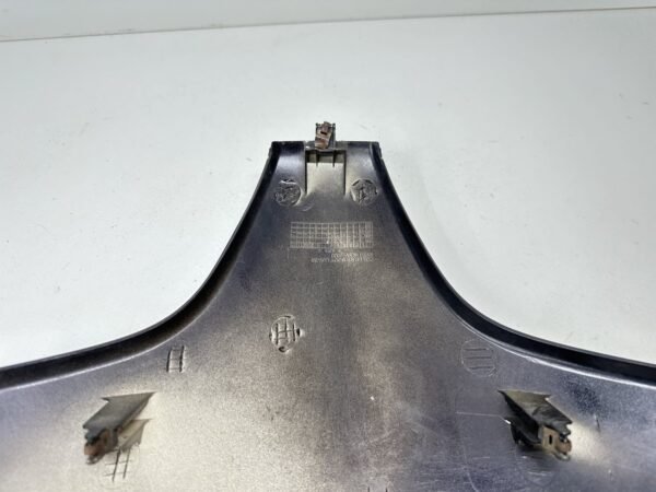 CARÉNAGE CENTRAL ARRIÈRE HONDA FORZA 250 2005-2008 – Image 6