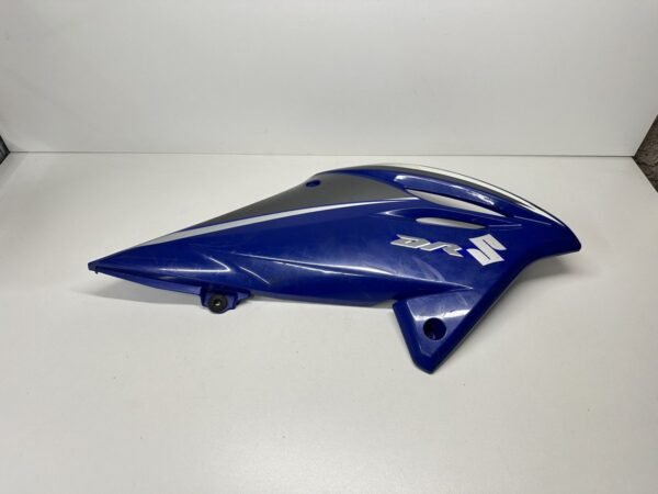 ÉCOPE DROITE RESERVOIR SUZUKI DR 125 SM 2009-2010 – Image 2