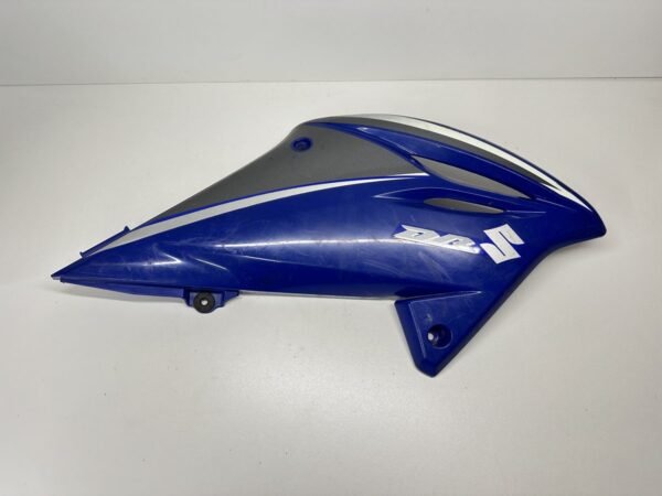 ÉCOPE DROITE RESERVOIR SUZUKI DR 125 SM 2009-2010