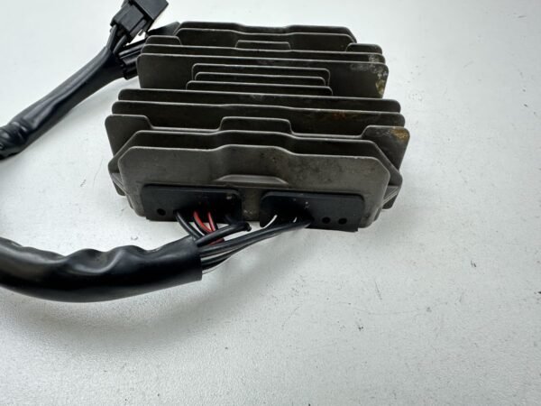 RÉGULATEUR DE TENSION SUZUKI GSX-R 1340 HAYABUSA 2008-2013 – Image 2