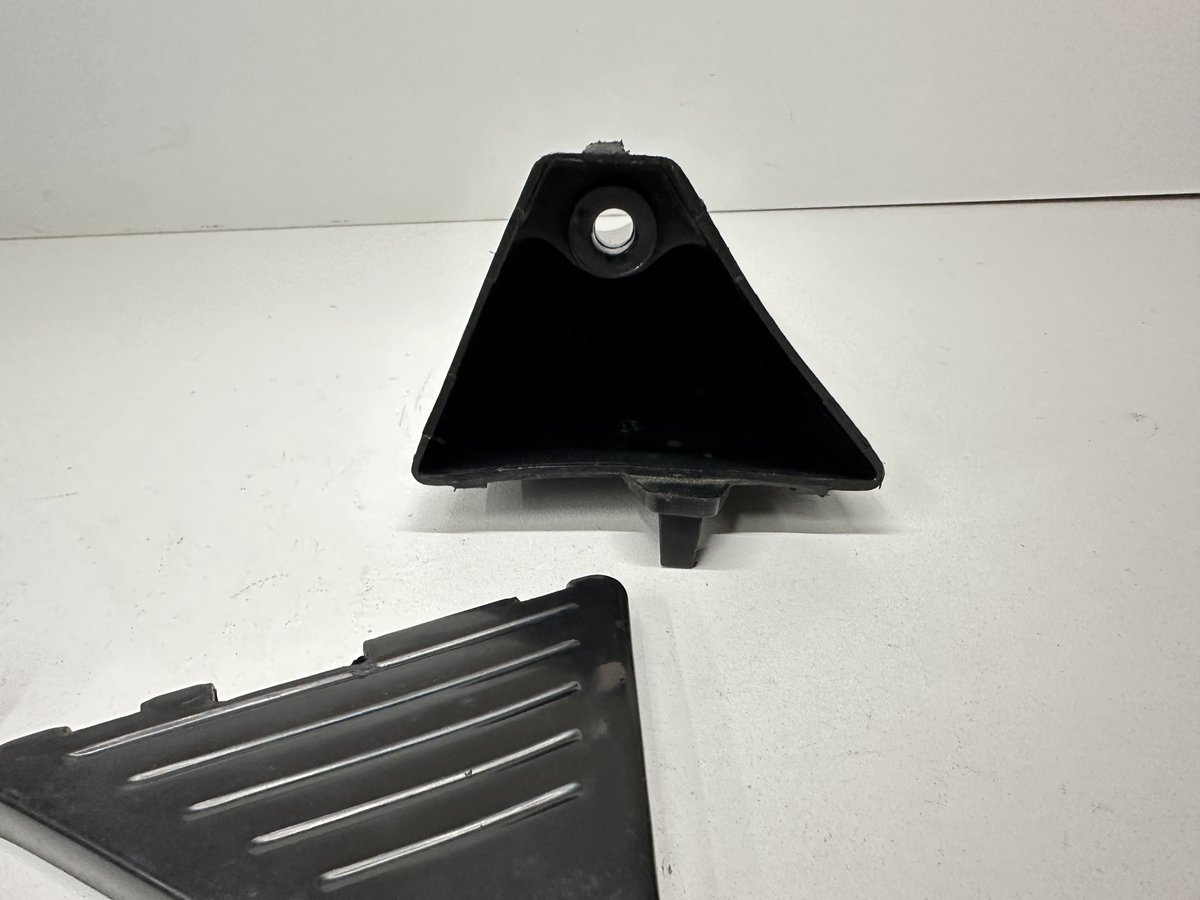 Dratom Parts piece moto 53 20241204 172742 BOITE A OUTILS SYM XS 125 2007-2016 – Image 5