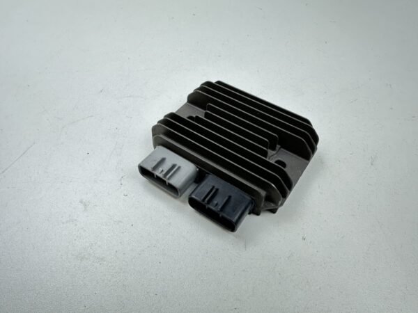 REGULATEUR DE TENSION KAWASAKI ZX-10R 2011-2015 – Image 2