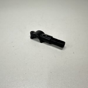 PLATINE FIXATION MAÎTRE CYLINDRE FREIN AVANT BENELLI 500 LEONCINO 2017-2023