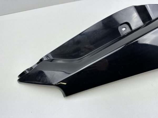 CARÉNAGE ARRIÈRE DROIT YAMAHA MW 125 TRICITY 2014-2016 – Image 2