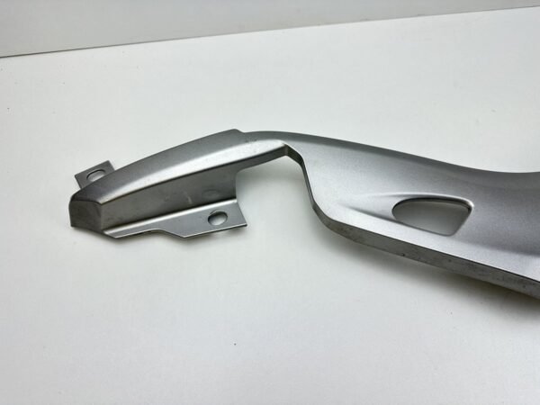 CARENAGE BAS DE CAISSE DROIT YAMAHA MW 125 TRICITY 2014-2016 – Image 4