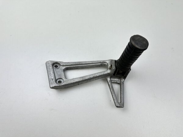 PLATINE REPOSE PIED PASSAGER DROITE YAMAHA TDR 125 1998-2003 – Image 6