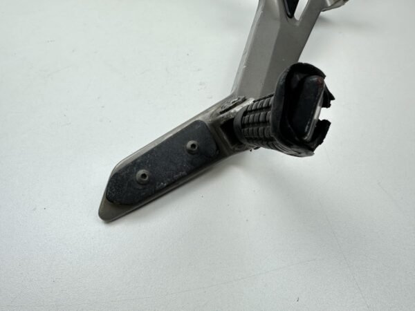 PLATINE REPOSE PIED DROITE HONDA CB 600 F HORNET 1998-2002 – Image 5