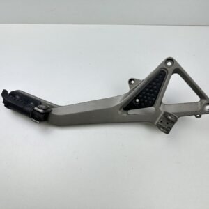 PLATINE REPOSE PIED DROITE HONDA CB 600 F HORNET 1998-2002