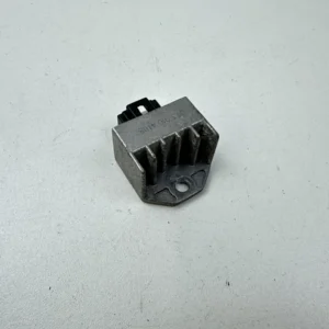 RÉGULATEUR DE TENSION PEUGEOT KISBEE 50 4t 2018-2020