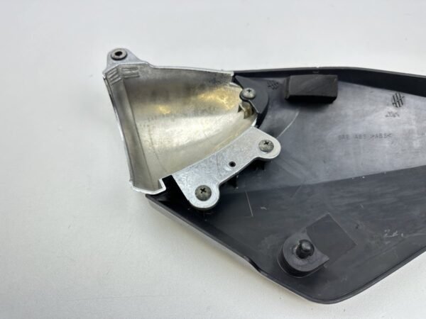 ECOPE DROITE DE BOITE A AIR SUZUKI GSF 600 BANDIT 2000-2004 – Image 5