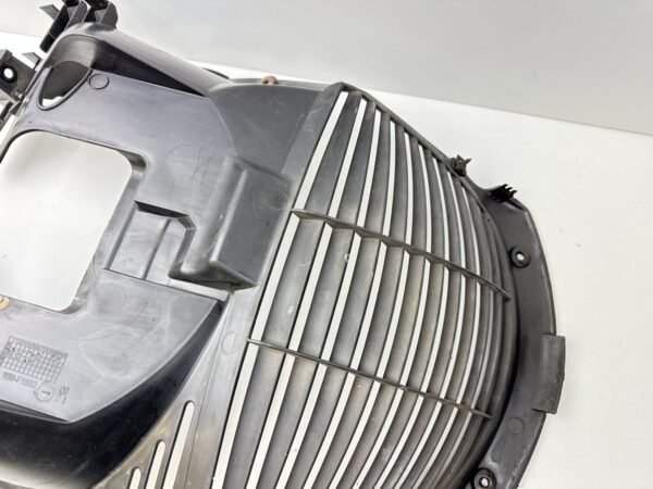 PLASTIQUE GRILLE RADIATEUR YAMAHA X-MAX 125 2006-2009 – Image 4