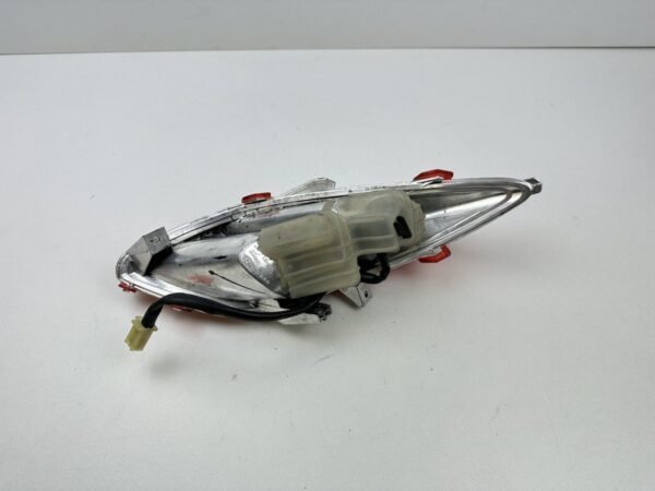 FEU ARRIERE DROIT YAMAHA X-MAX 125 2010-2014 – Image 4