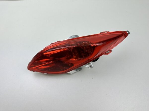 FEU ARRIERE GAUCHE YAMAHA X-MAX 125 2010-2014