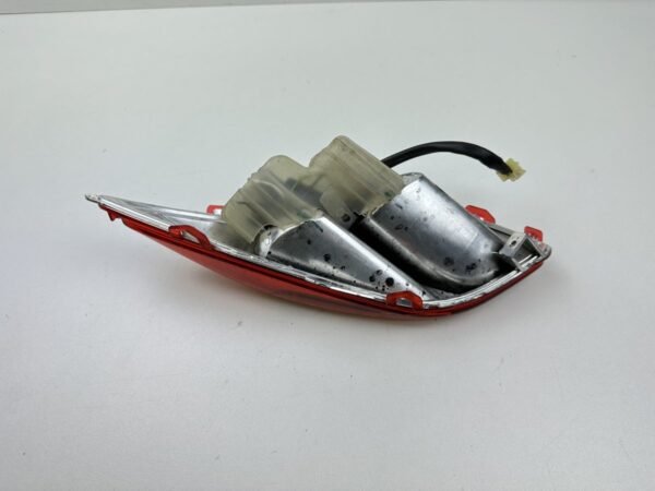 FEU ARRIERE DROIT YAMAHA X-MAX 125 2010-2014 – Image 3